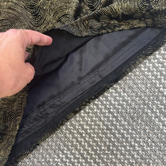 Laundry by Shelli Segal Black & Gold Shimmer One Shoulder Cocktail Dress, size 4 - Picture 5 of 8